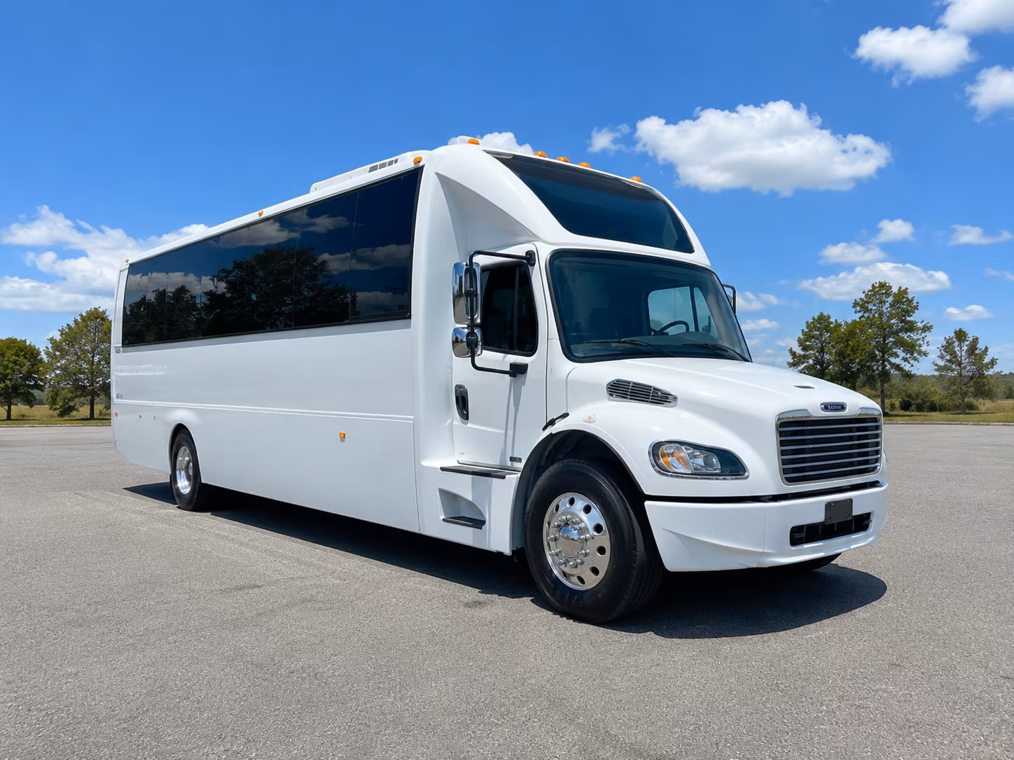 McAllen Birthday, Sweet 16, & Quinceañera Transportation party bus exterior